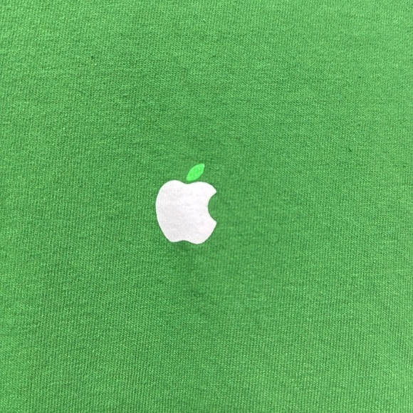 [Apple] EUC Employee Earth Day Shirt - Picture 3 of 4